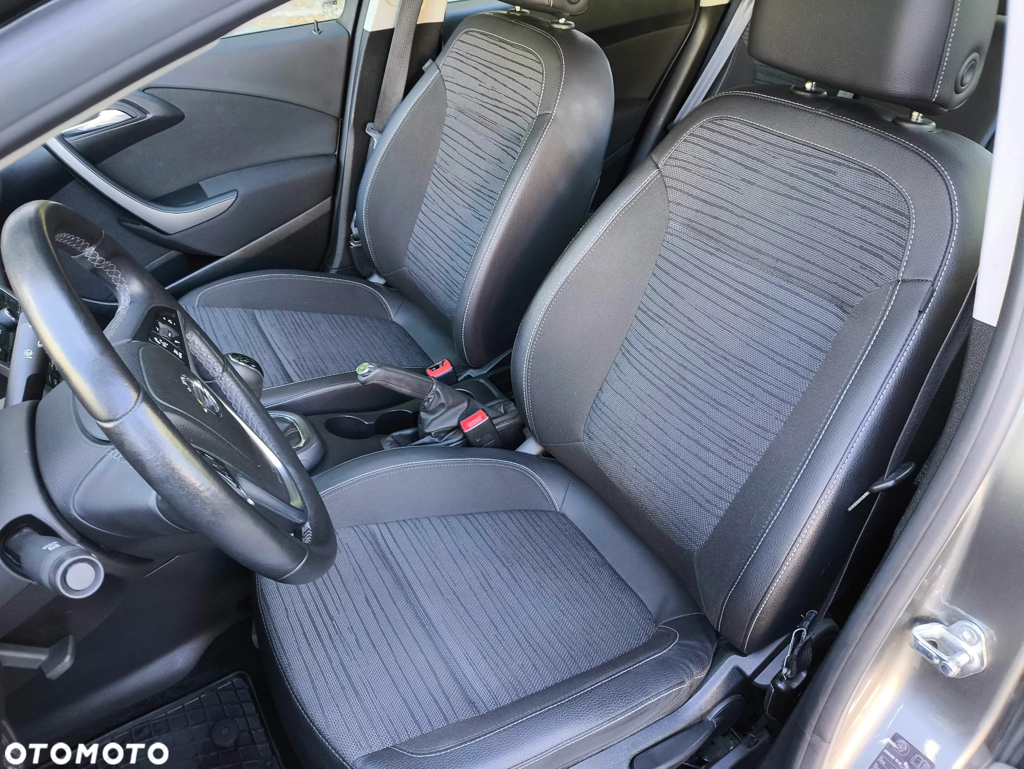Opel Astra IV 1.4 T Active - 8