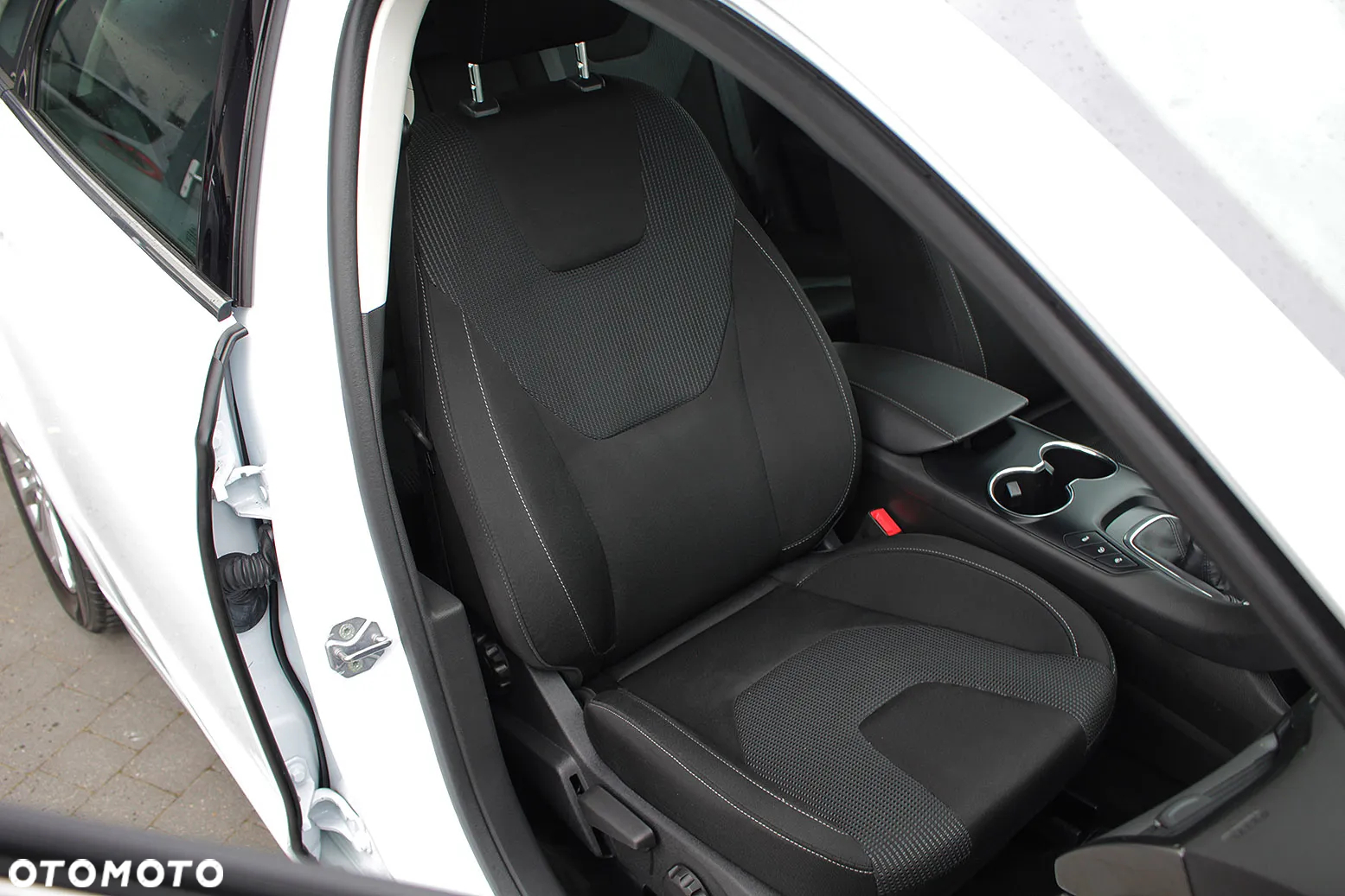 Ford Mondeo 2.0 EcoBlue Titanium - 17