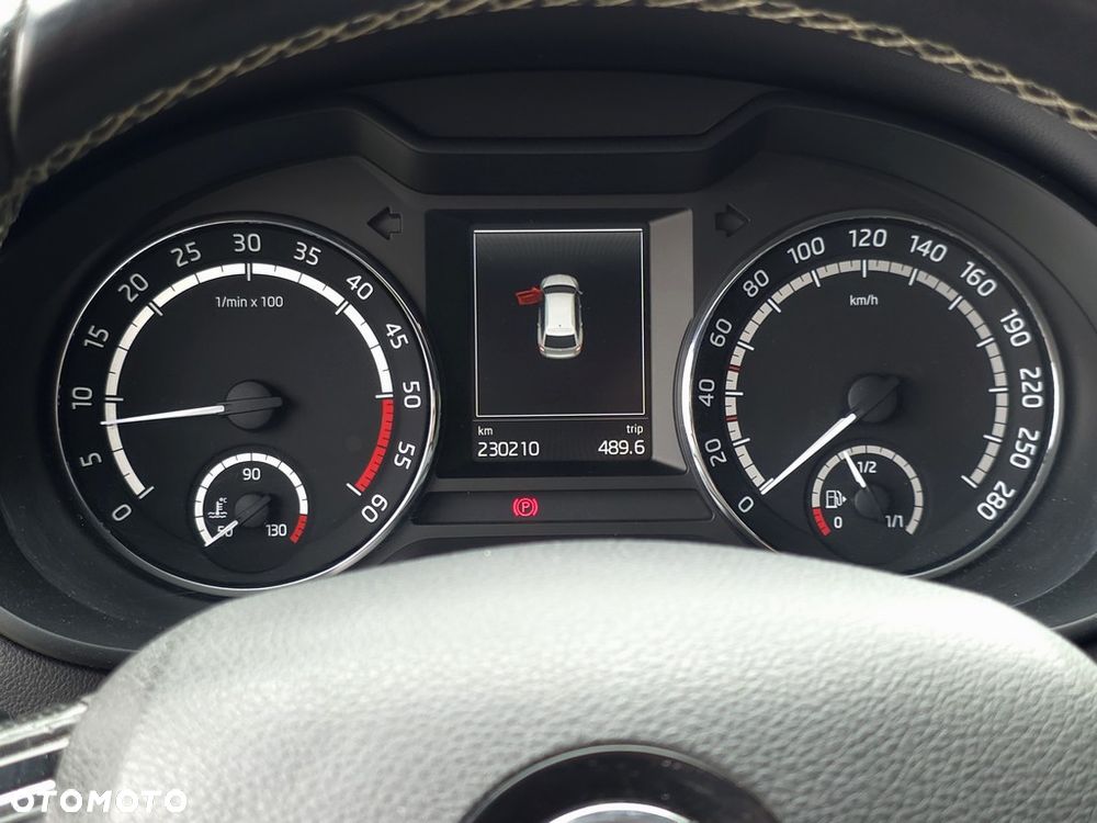 Skoda Octavia 2.0 TDI RS - 17