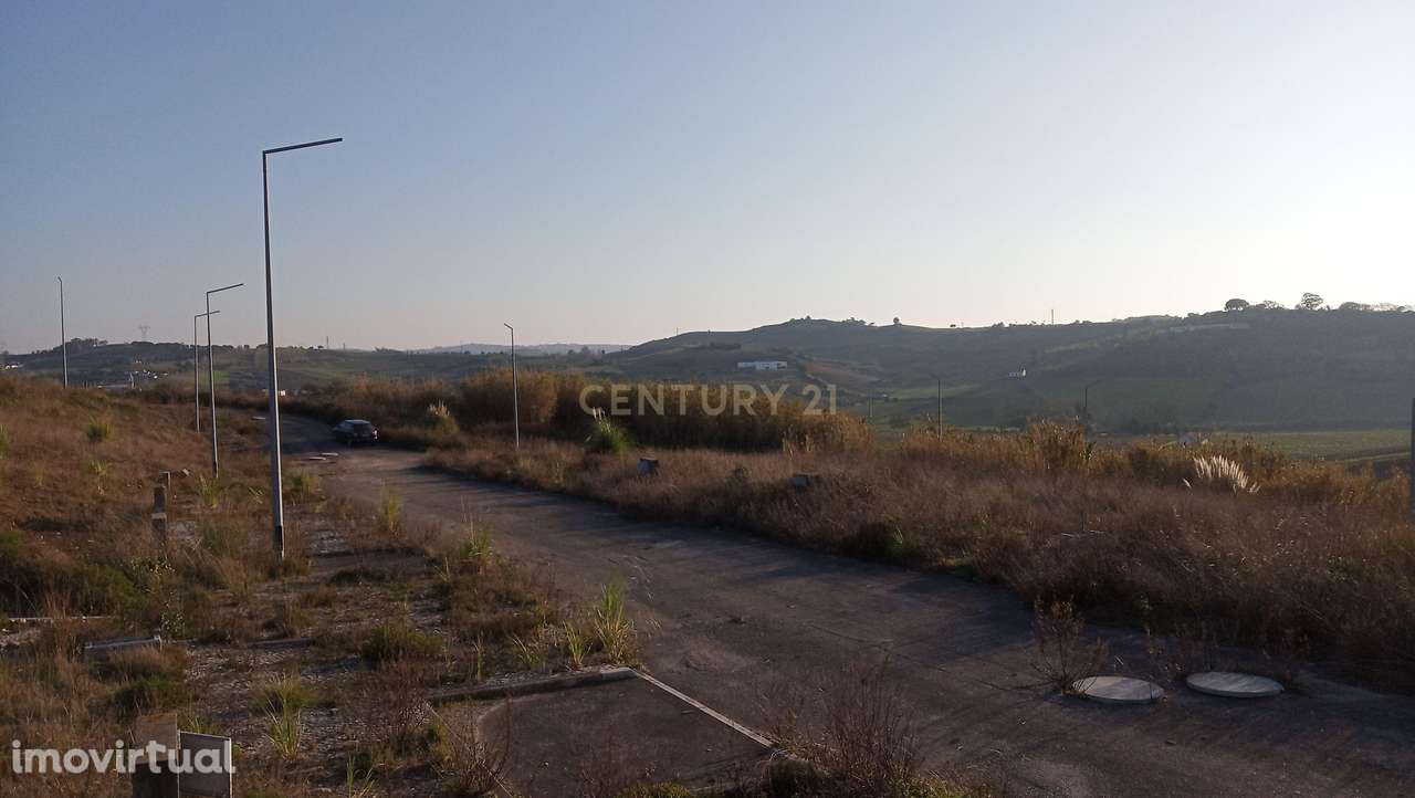 Terreno Urbano - Aldeia da Merceana - Alenquer - Grande imagem: 2/8