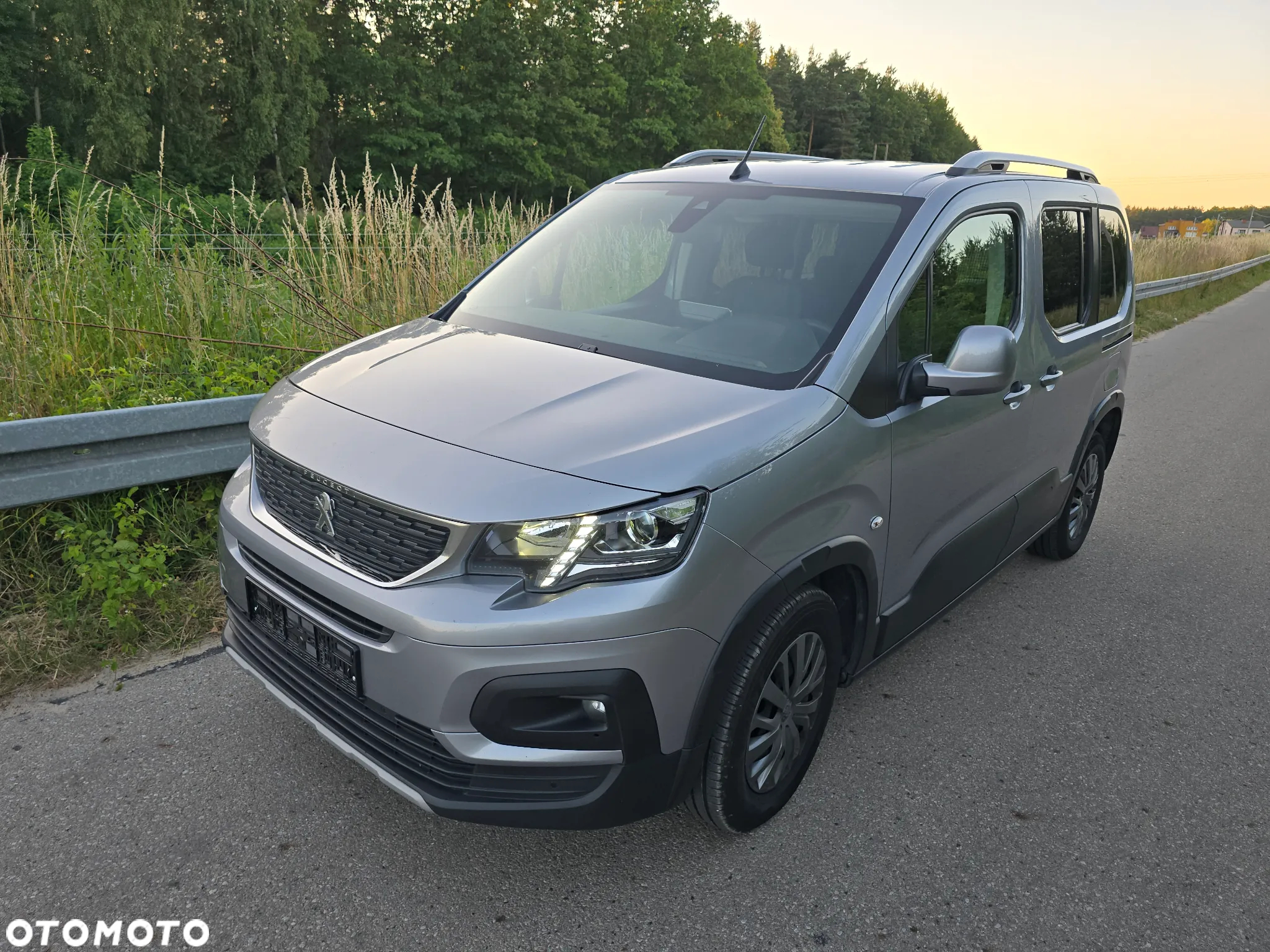 Peugeot Rifter BlueHDI 100 L1 Allure - 32