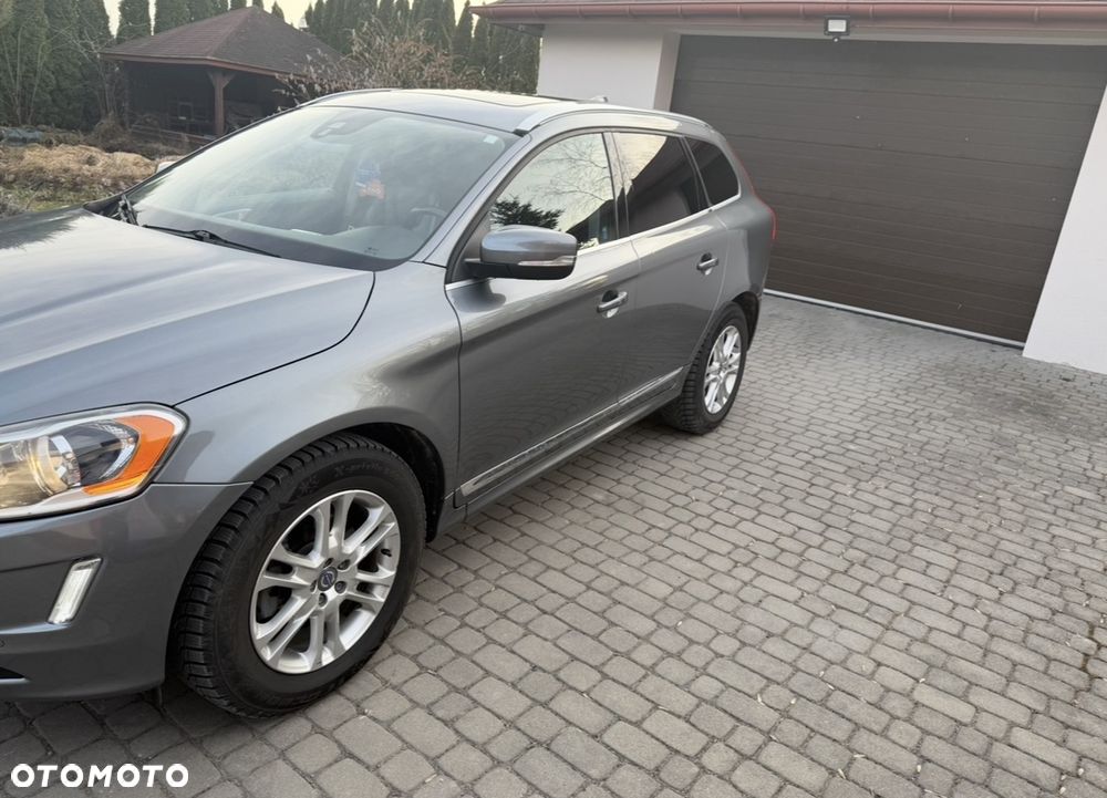 Volvo XC 60 - 8