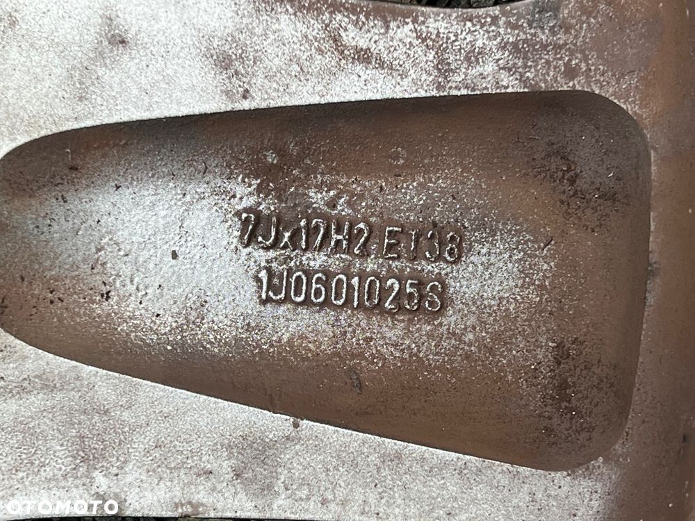 VOLKSWAGEN R17 UNIKATOWE ORYGINALNE FELGI ALUMINIOWE 17" 7J ET38 5X100 57,1mm ALUFELGI 1J0601025S KOMPLET 4SZT SANTA MONICA GOLF IV GTI - 7