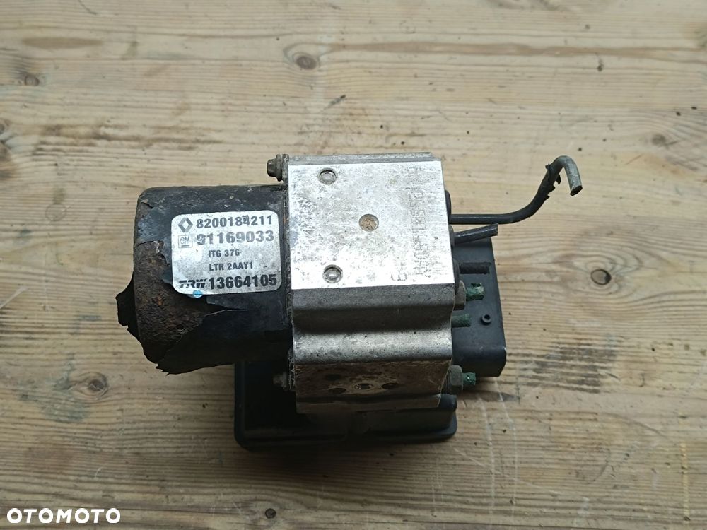 pompa abs trafic vivaro primastar 1.9 dci 01-06 54084684a - 2
