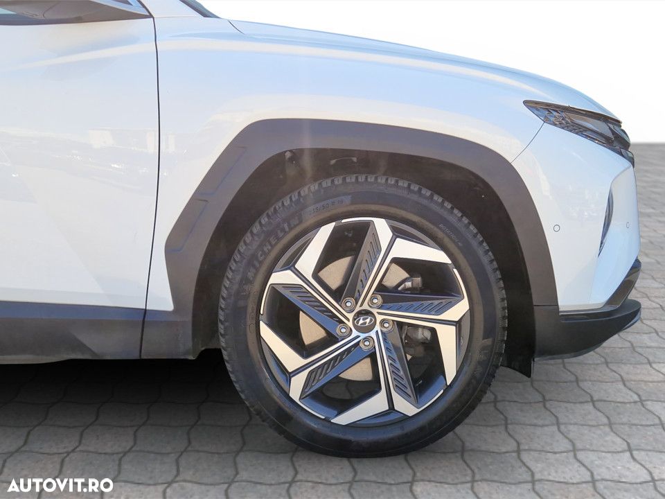 Hyundai Tucson - 12
