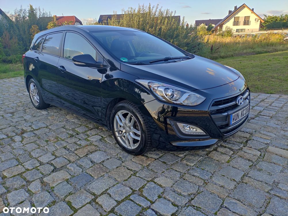 Hyundai i30 Kombi 1.4 Passion - 2