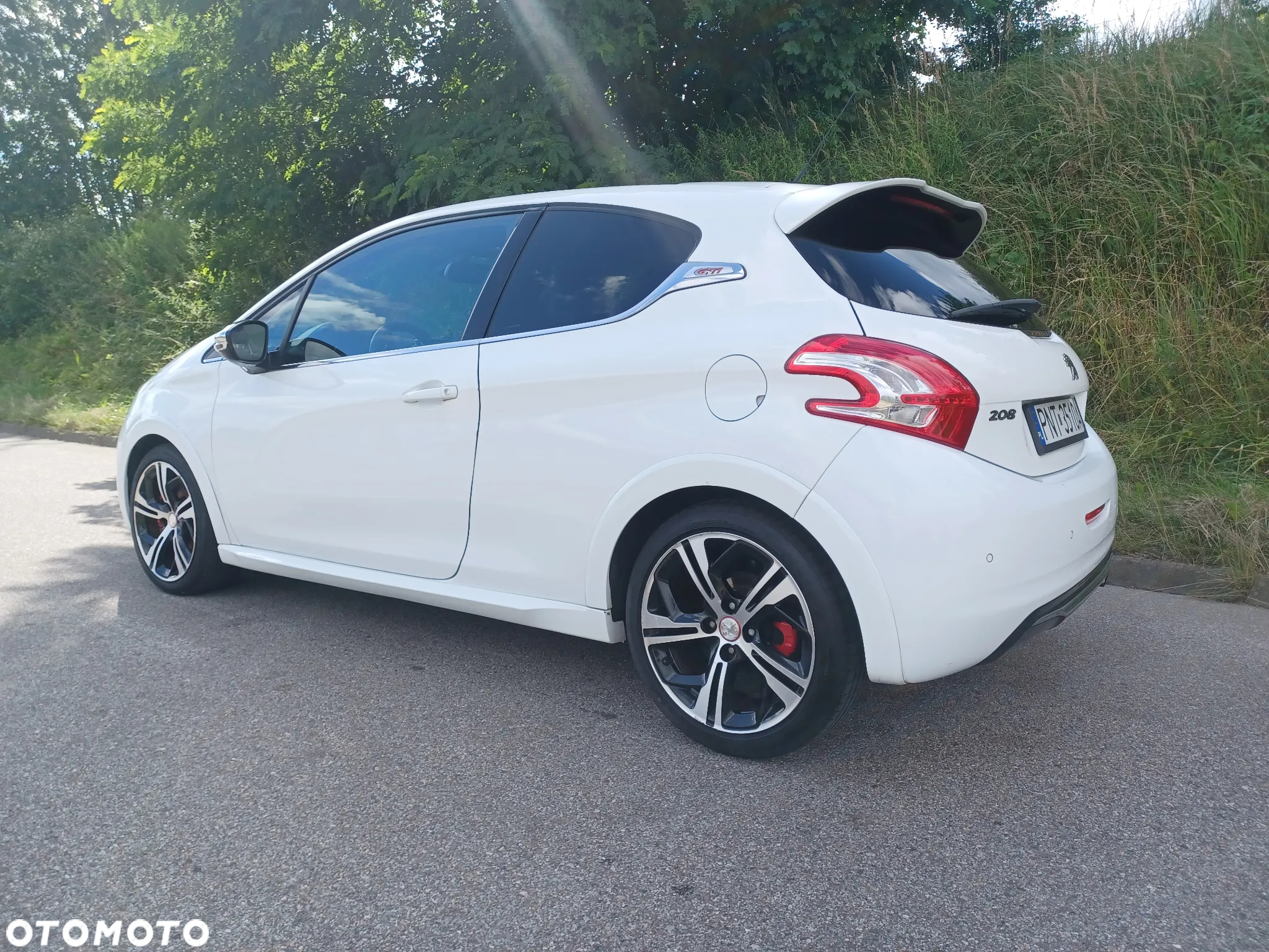 Peugeot 208 1.6 THP GTi - 2