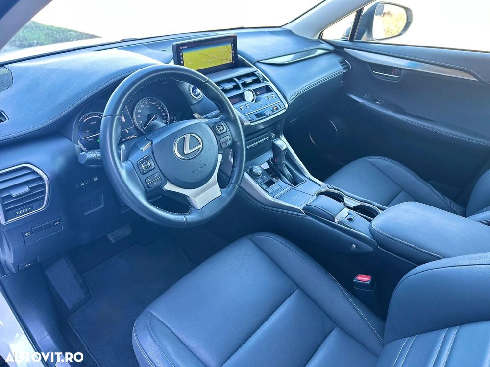 Lexus Seria NX 300h AWD Executive Plus - 14