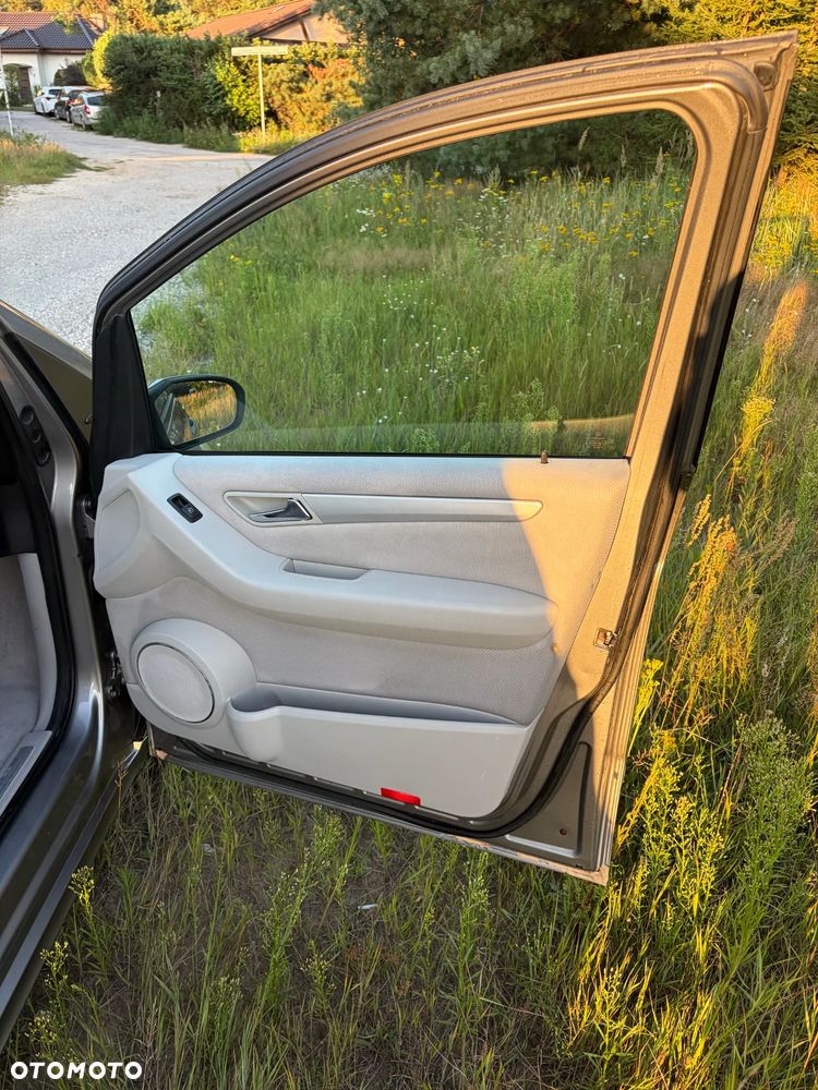 Mercedes-Benz Klasa A 180 CDI Autotronic Avantgarde - 20