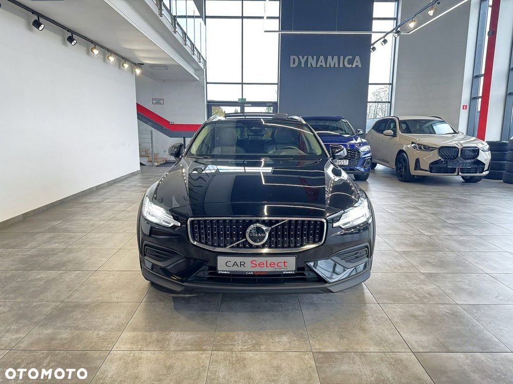 Volvo V60 Cross Country - 4