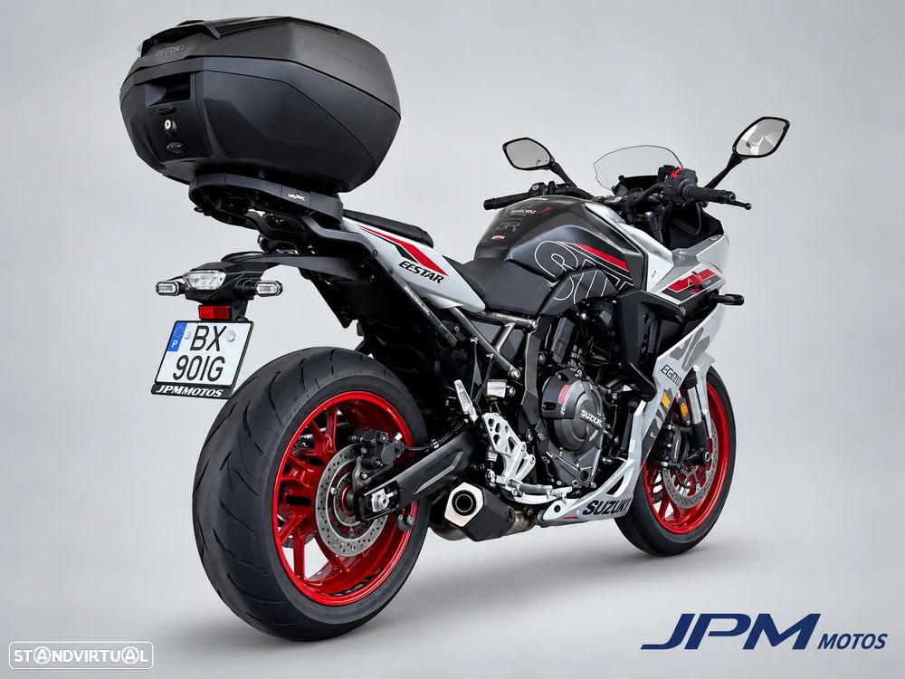 Suzuki GSX 8R - 3