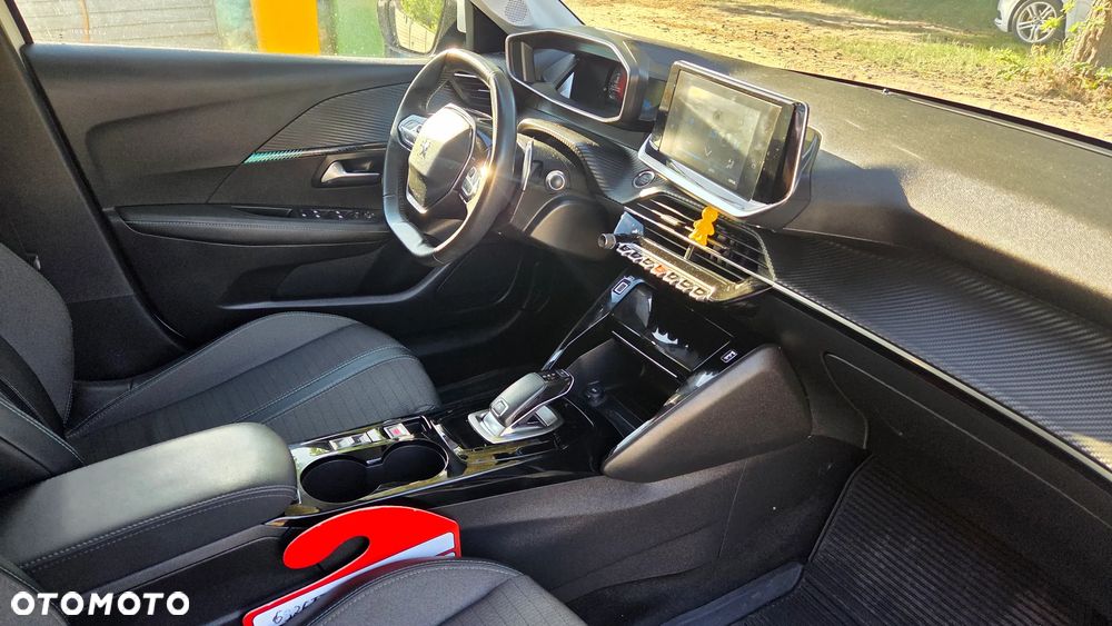 Peugeot 208 PureTech 100 Allure - 17