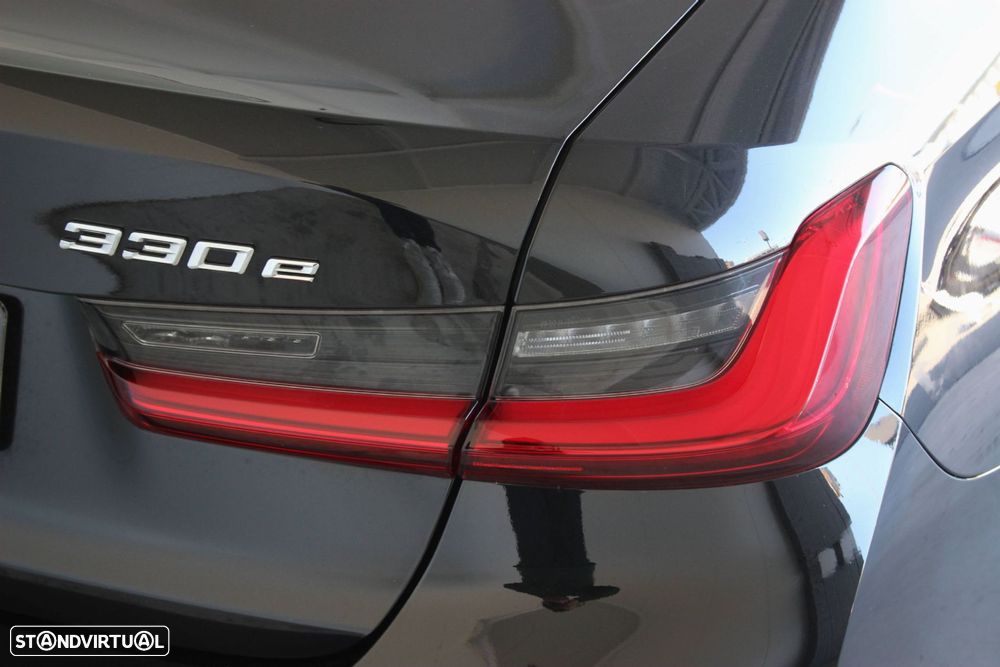 BMW 330 e Corporate Edition Auto - 9