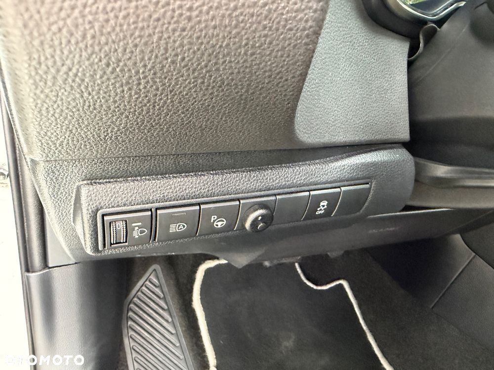 Toyota Corolla 1.8 Hybrid Comfort - 17