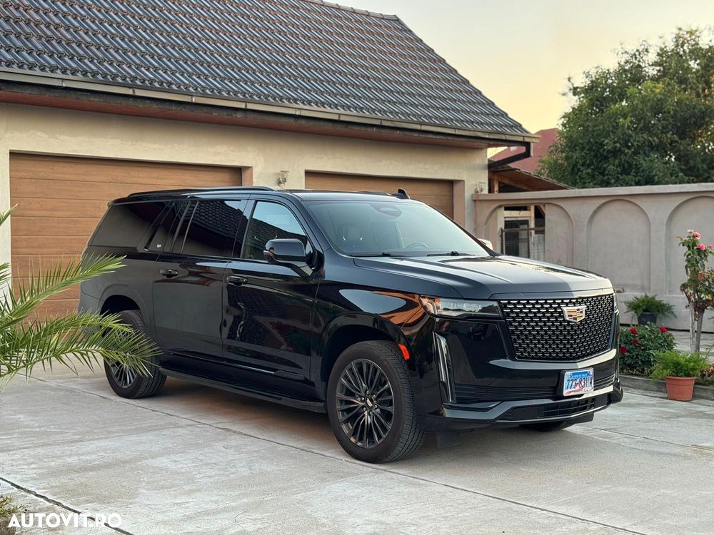 Cadillac Escalade - 2