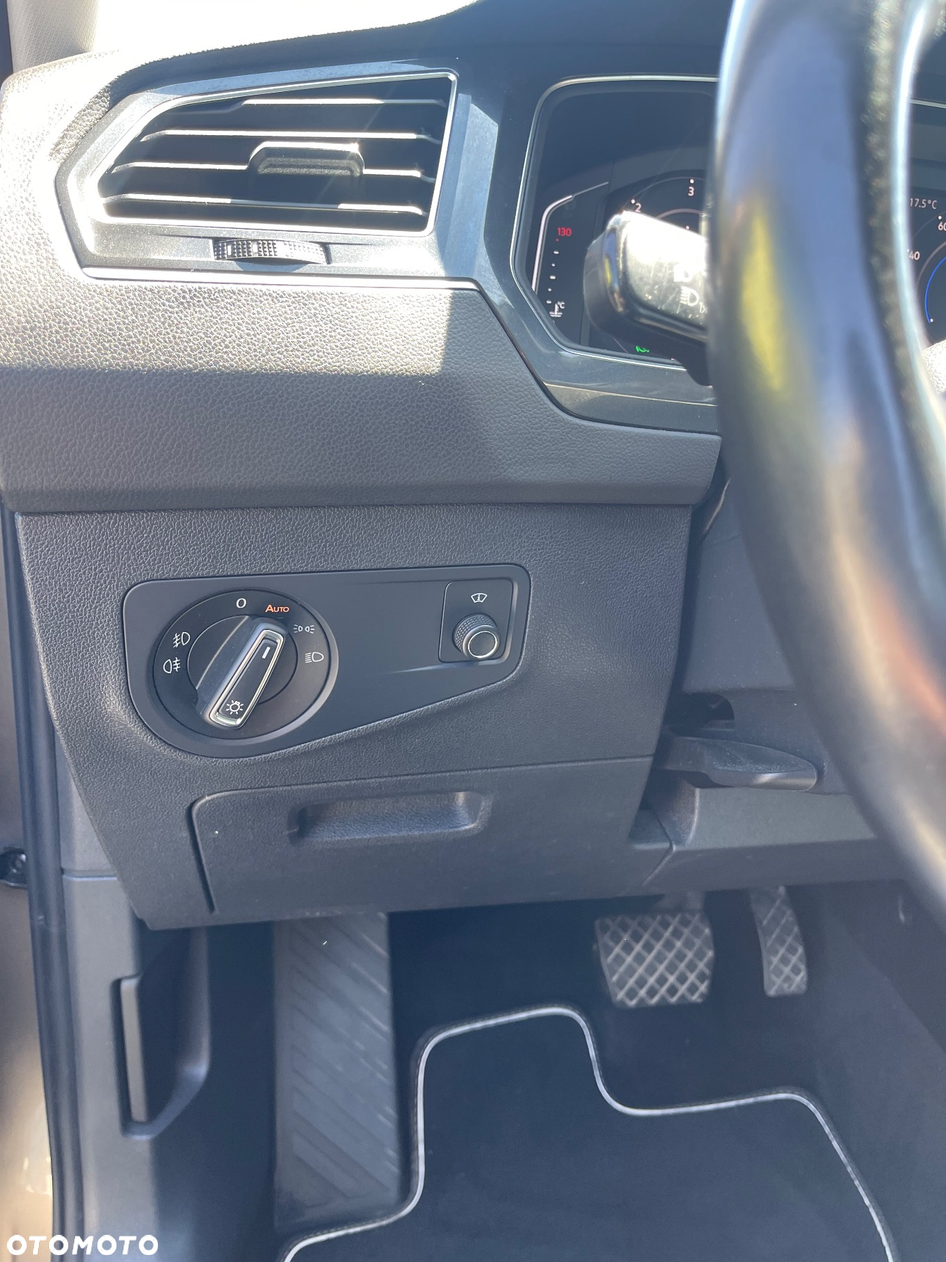 Volkswagen Tiguan - 17