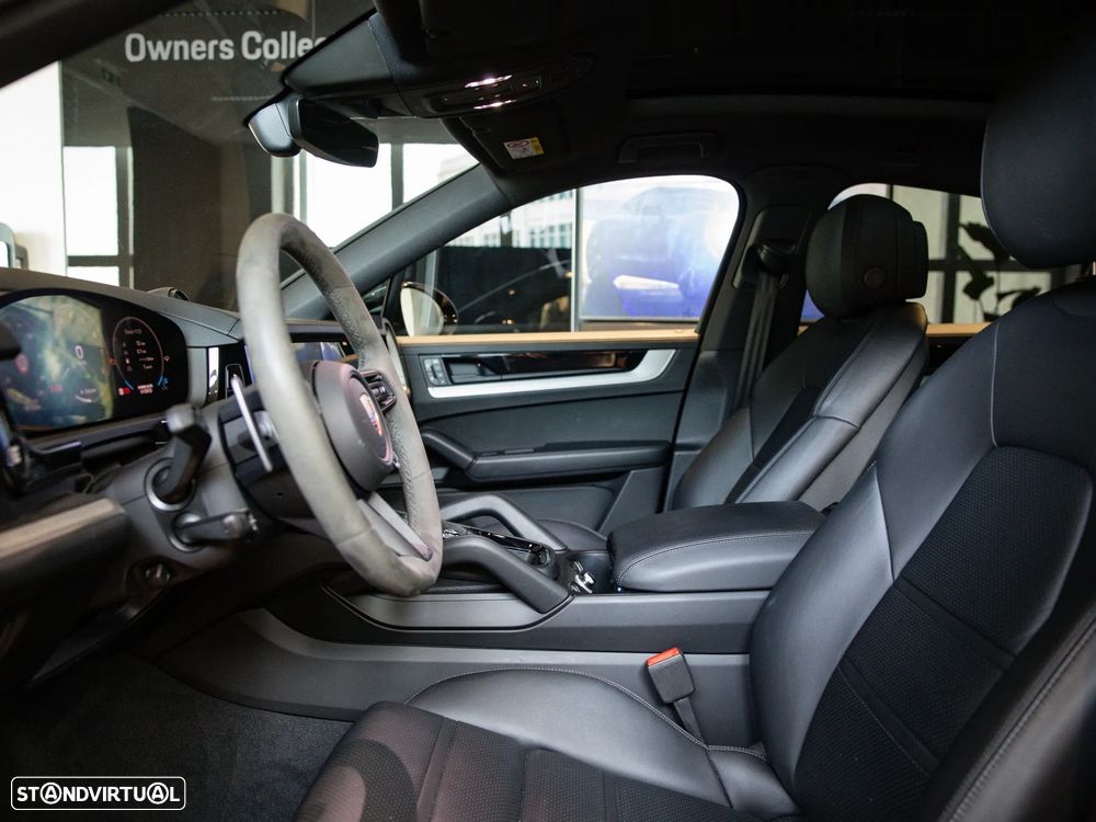 Porsche Cayenne Coupé E-Hybrid - 25