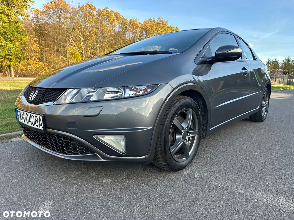 Honda Civic 1.8i-VTEC Automatik Executive - 1