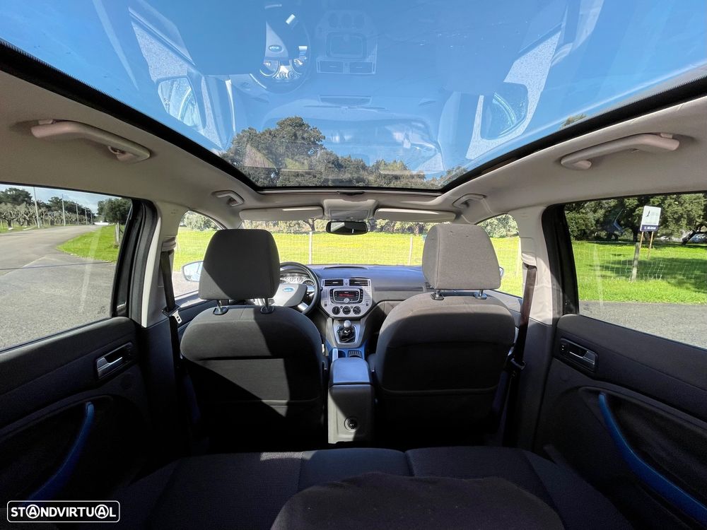 Ford Kuga 2.0 TDCi Titanium - 21