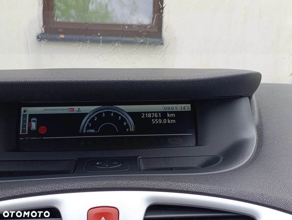 Renault Scenic 1.4 16V TCE Expression - 13