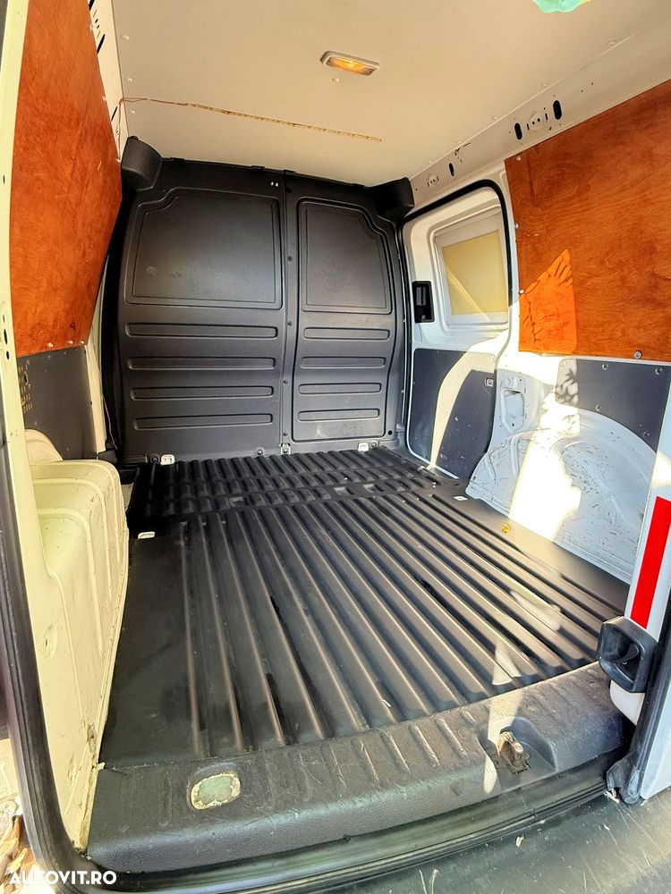 Volkswagen Caddy 2.0 TDI 4Motion - 4