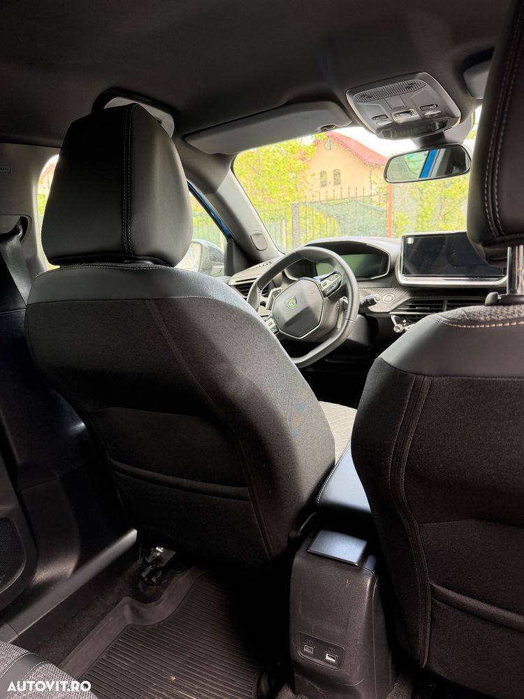 Peugeot 2008 1.2 L PureTech STT EAT8 Allure - 19