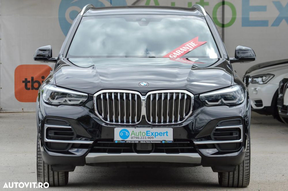 BMW X5 2022 — imagine 12