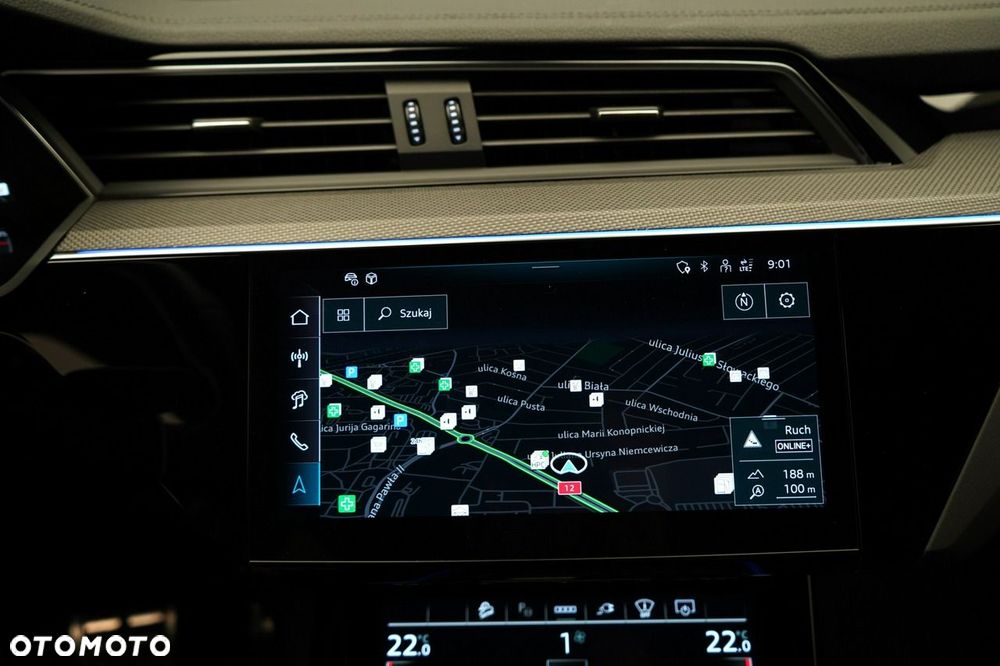 Audi SQ8 e-tron - 32