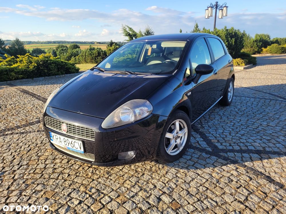 Fiat Punto 1.4 16V Emotion - 1