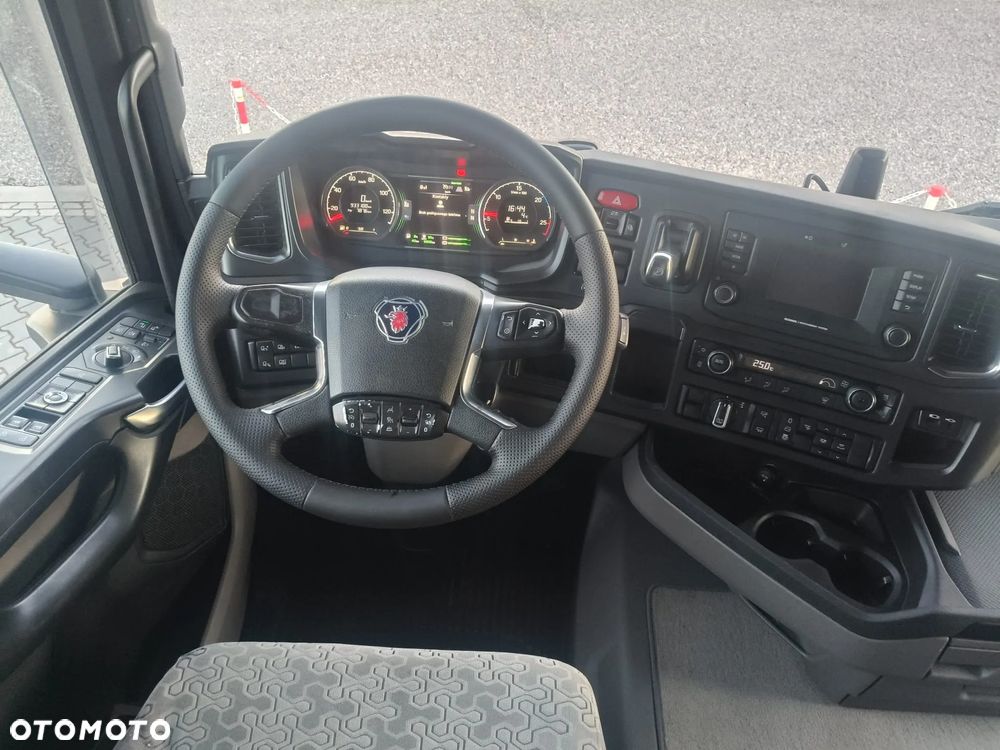 Scania R450 / EURO 6 BEZ EGR / RETARDER / STANDARD / AUTOMAT / - 25