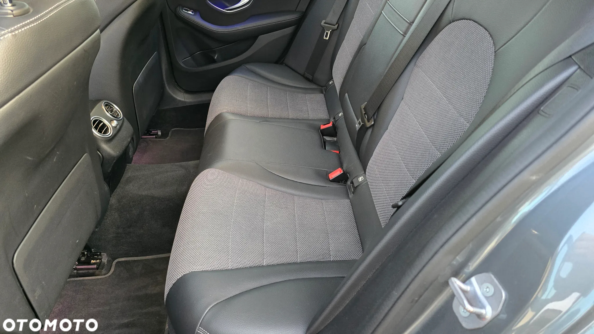 Mercedes-Benz Klasa C 180 T 9G-TRONIC Avantgarde - 16