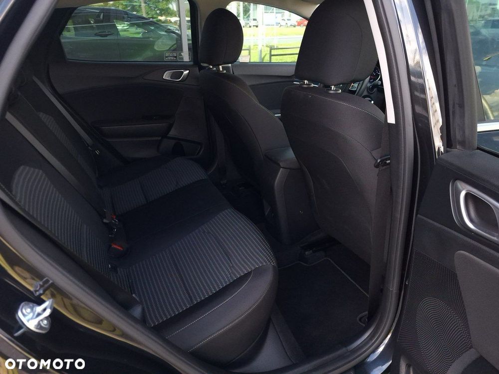 Kia XCeed 1.5 T-GDI M - 21