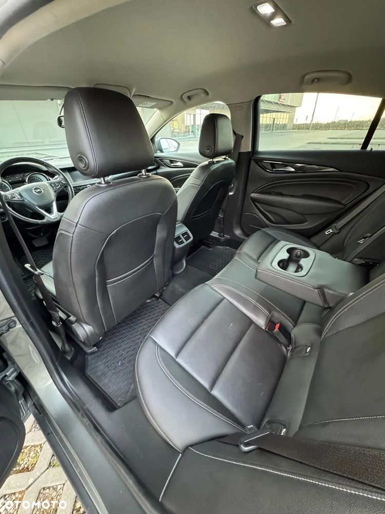 Opel Insignia 1.6 CDTI - 17