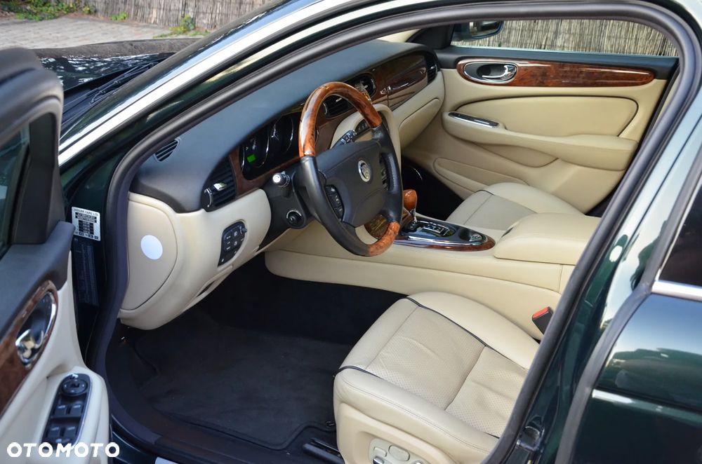 Jaguar XJ XJ6 2.7 Twin Turbo Executive Last Edition - 15