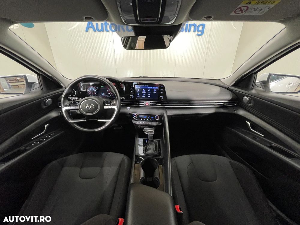 Hyundai Elantra 1.6 l 123 CP CVT Exclusive - 8