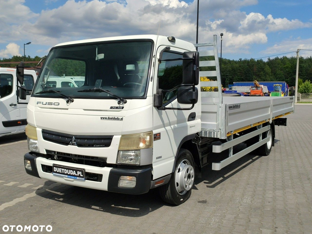 Mitsubishi Canter 7C18 3.0/150 KM Skrzyniowy Automat Klima - 4