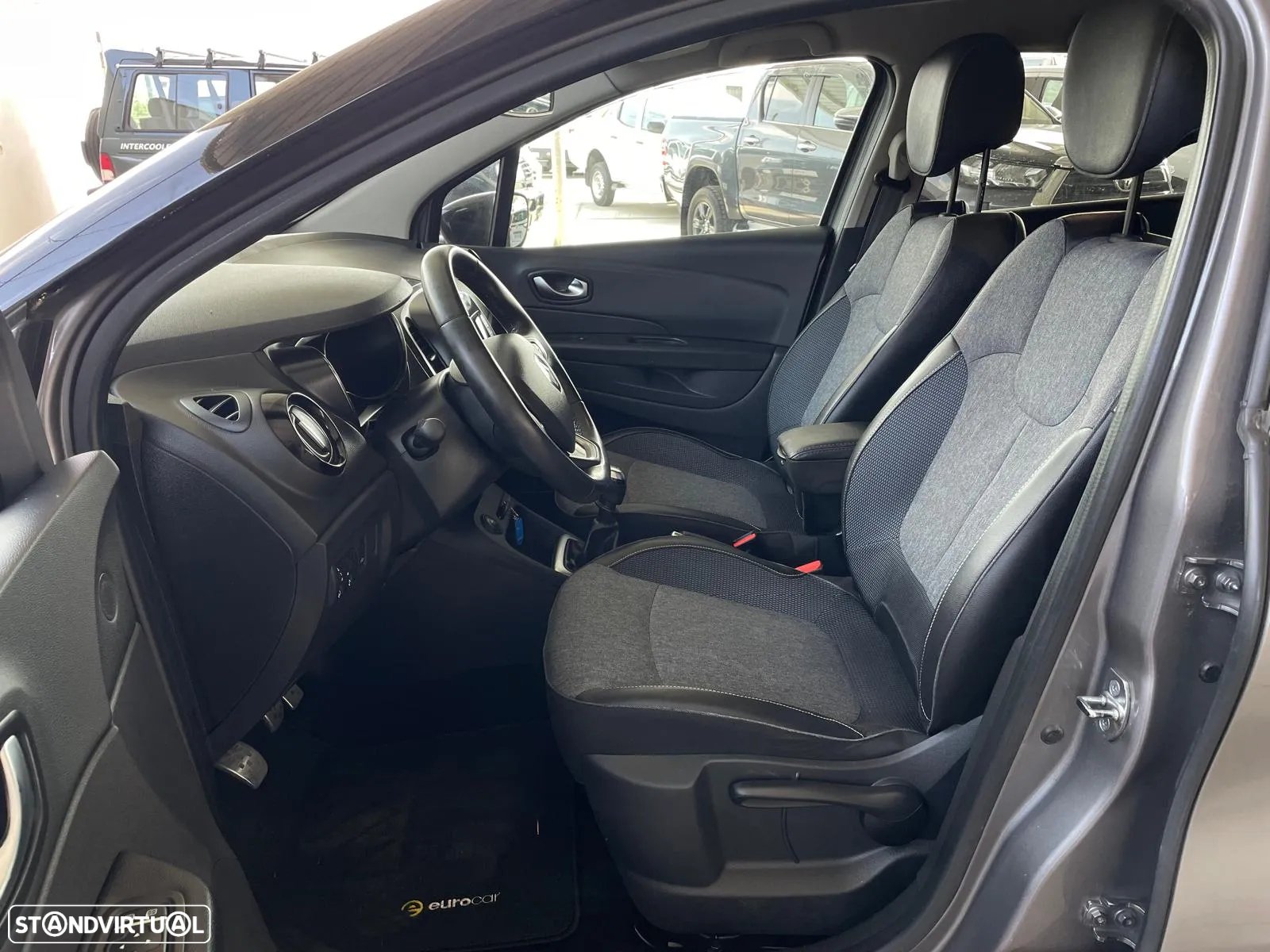 Renault Captur 1.3 TCe Exclusive - 9