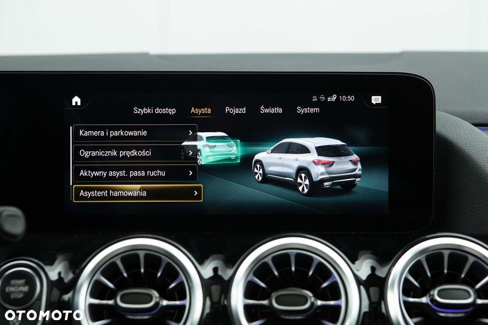Mercedes-Benz GLA 200 mHEV Progressive 7G-DCT - 36