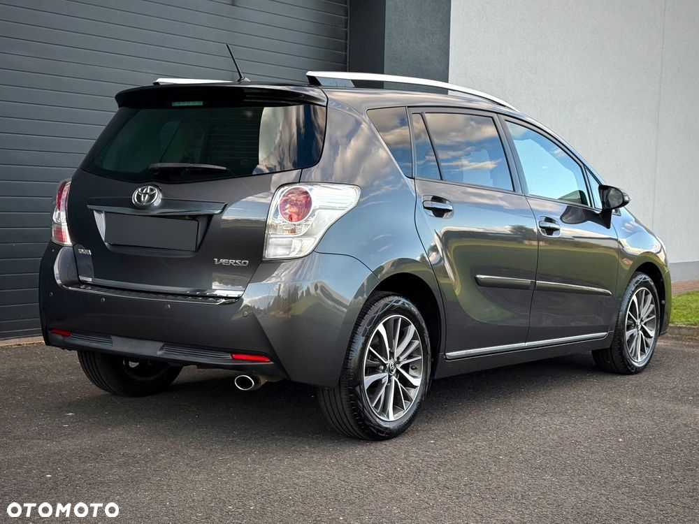 Toyota Verso 1.8 Premium MS - 3