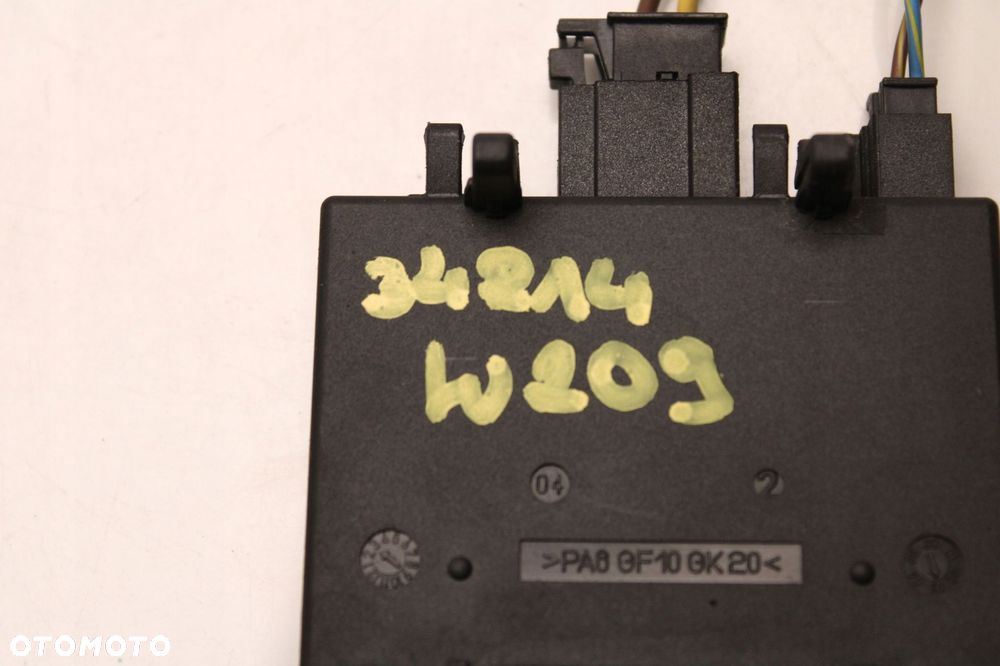 mercedes clk w209 02r- moduł keyless go 2098202526 - 4