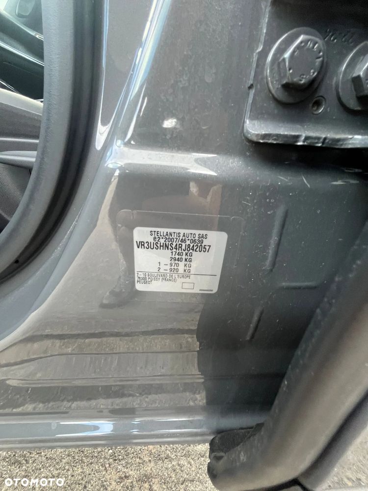 Peugeot 2008 PureTech 130 EAT8 Allure - 7