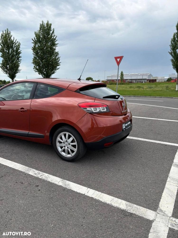 Renault Megane III Coupe 1.4 TCE Dynamique - 8