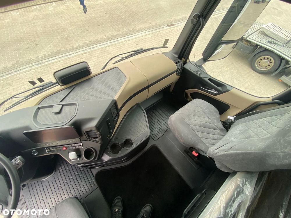 Mercedes-Benz Actros L 1845 LS - 21