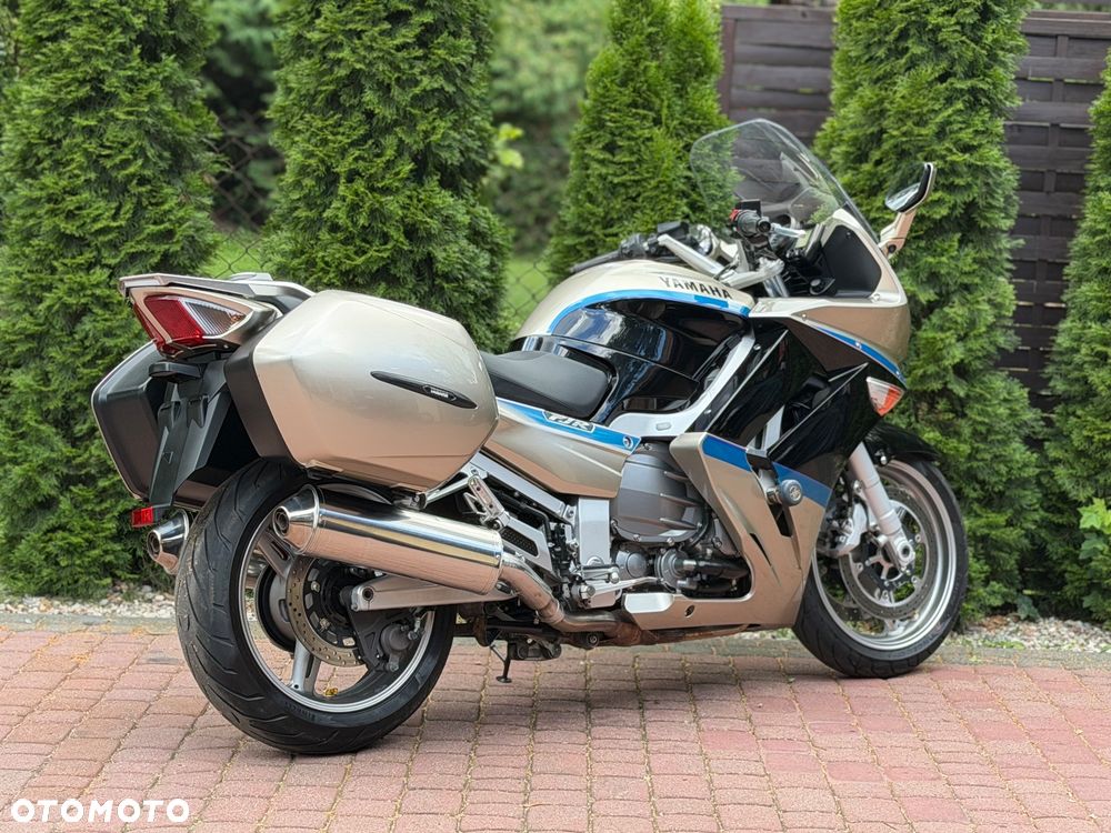 Yamaha FJR - 4