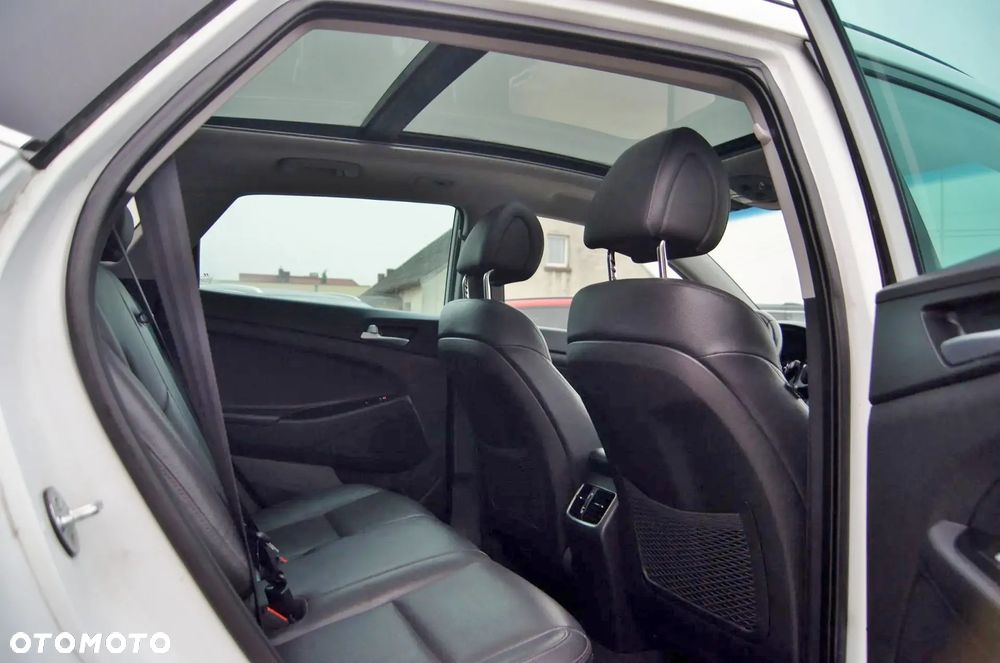 Hyundai Tucson blue 1.7 CRDi 2WD DCT Premium - 13