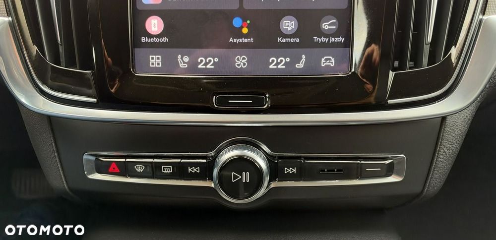 Volvo V90 Cross Country B4 D AWD Ultimate - 21