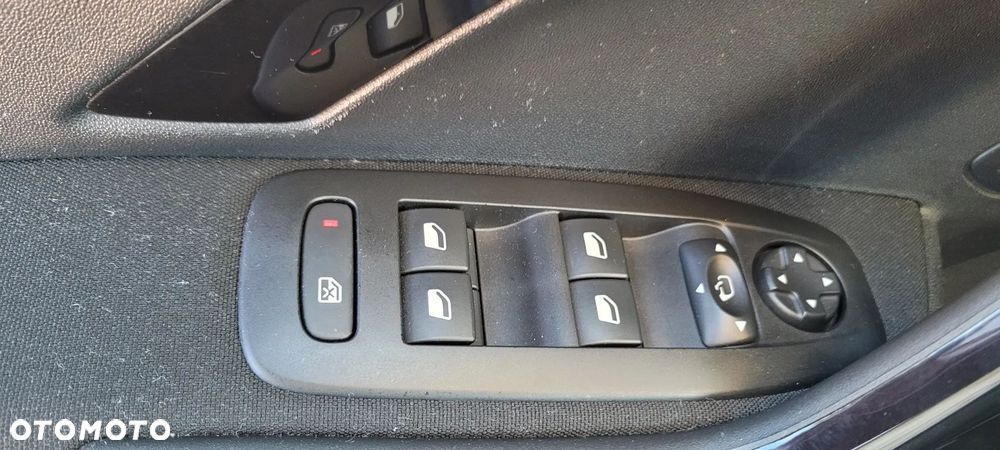 Peugeot 208 1.2 PureTech Allure - 16