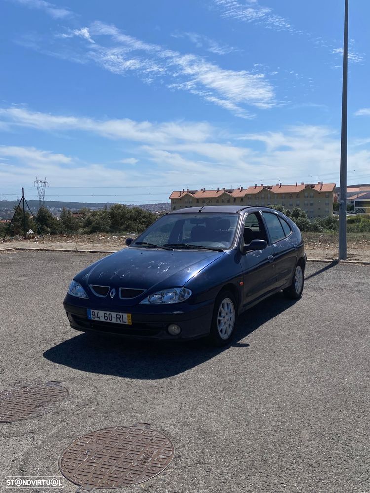 Renault Mégane 1.4 16V RXE - 1
