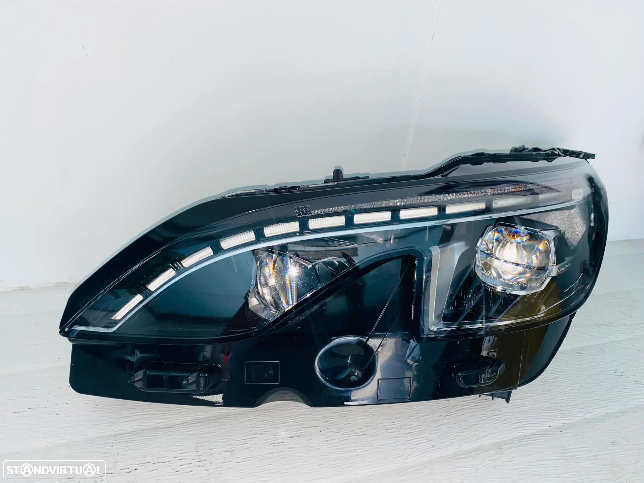 Farol Full Led Esquerdo Peugeot 3008 - 9826572780 -2016 / 2023 - 1