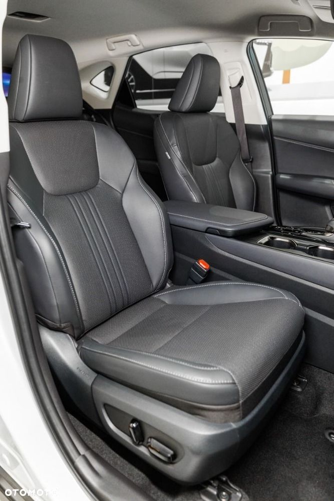 Lexus NX - 15